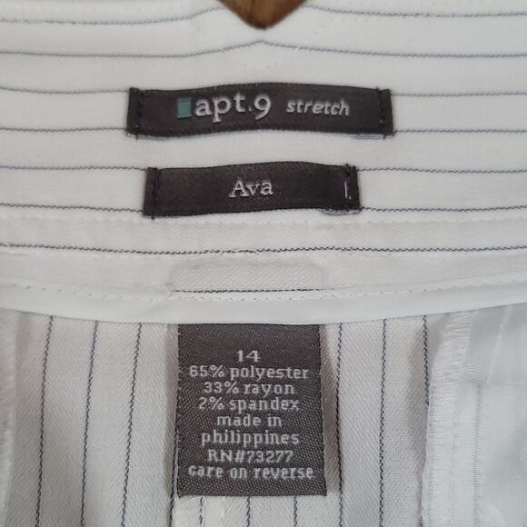 🔹️Apt 9 White Pinstripe Ava Cuffed Dressy Shorts Size 14 - Picture 8 of 9